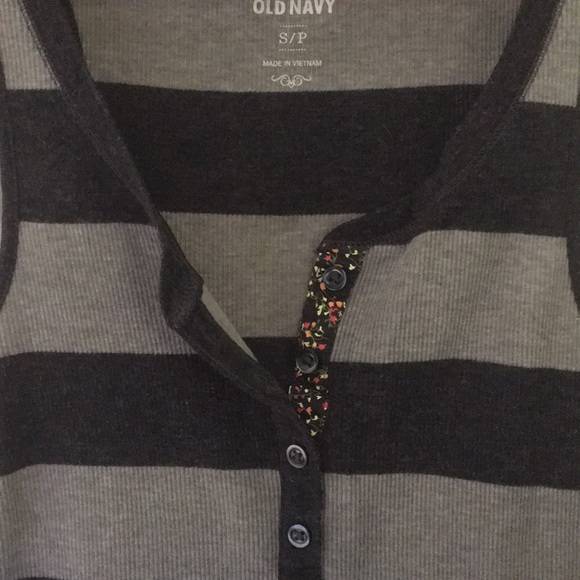 Old Navy Ribbed Tank Top - Picture 2 of 2